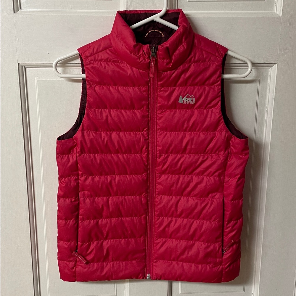 REI Co-Op 650 Down Puffer Vest in red, girls’ size M 10/12